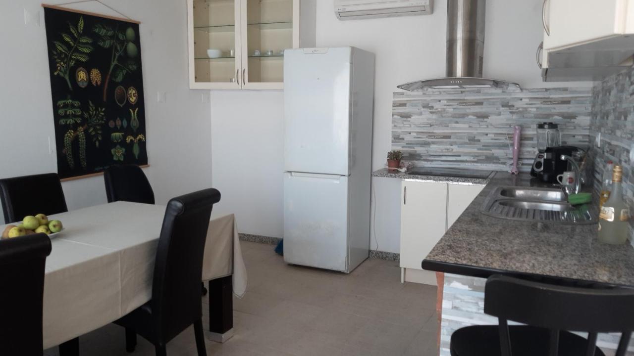 Impeccable 2-Bed House In Viana Do Castelo 빌라 외부 사진